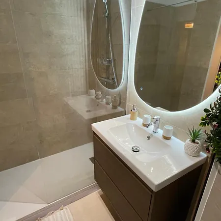 Tropez Spacieux La Florida Appartamento *